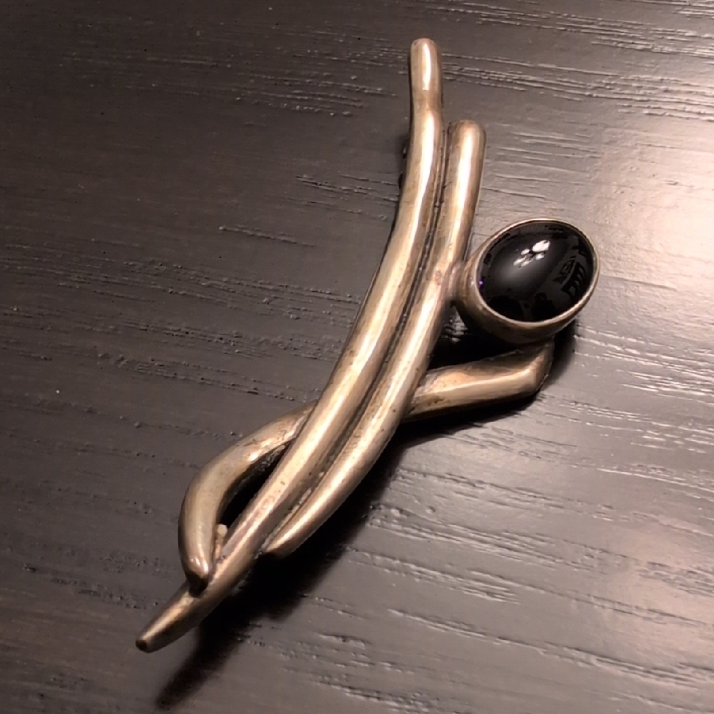 Mexico Modernist 925 Sterling Silver Brooch/Pin with Black Onyx Cabochon